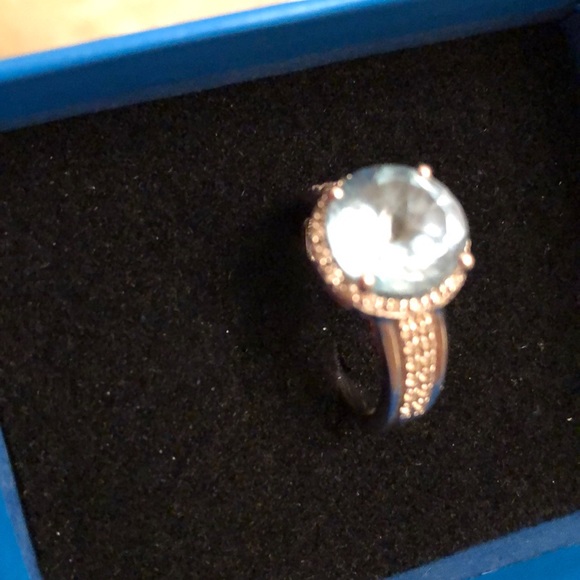 Sterling blue topaz and white topaz size 7 ring - Picture 2 of 7